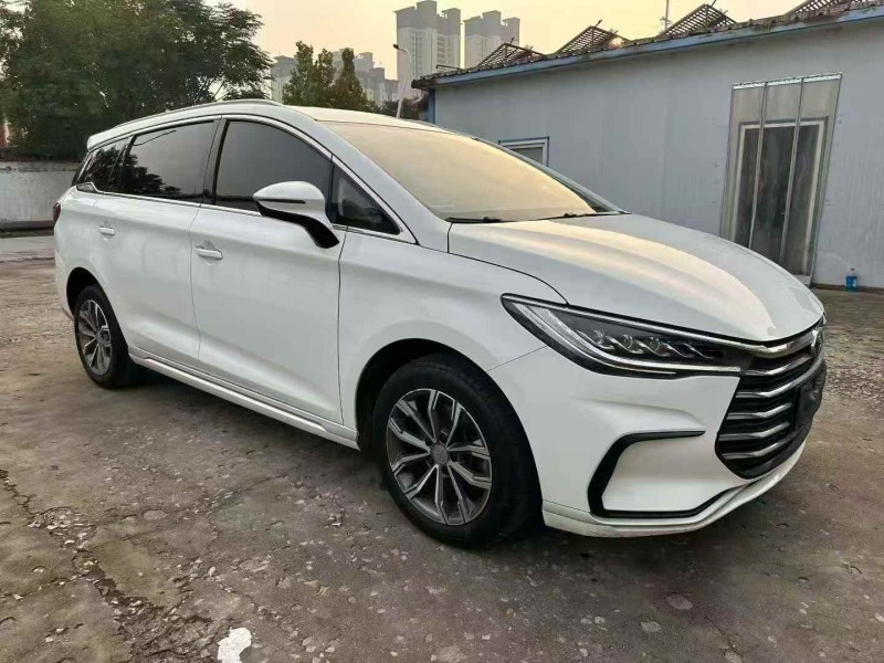 泰安21年比亚迪宋2