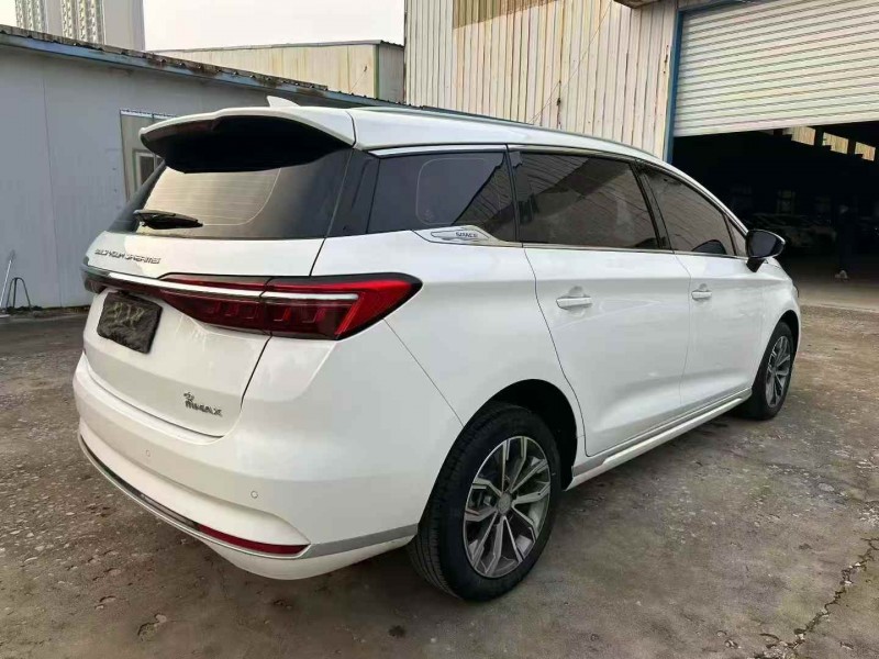 泰安21年比亚迪宋7