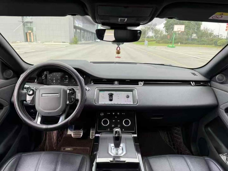 扬州20年路虎极光6