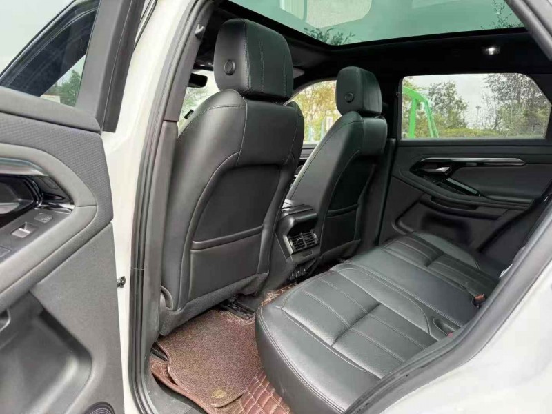 扬州20年路虎极光7