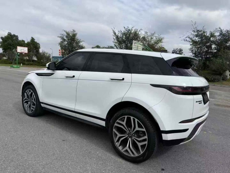 扬州20年路虎极光9