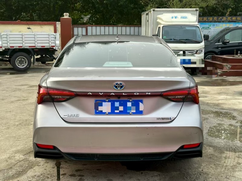 淄博23年丰田亚洲龙9