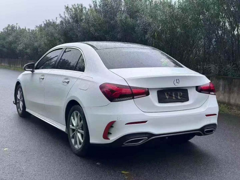 合肥19年奔驰A9