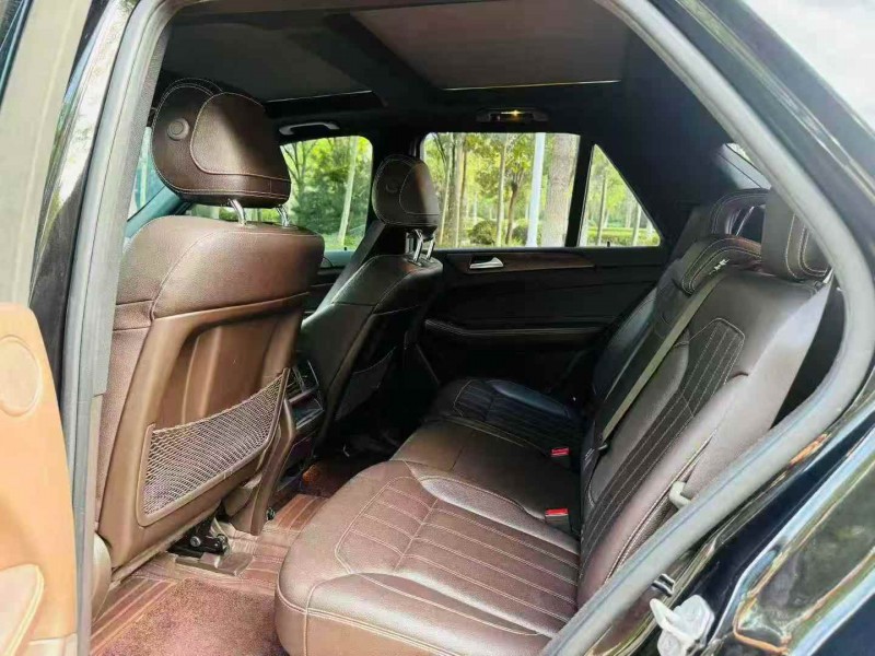 济南17年奔驰GLE5