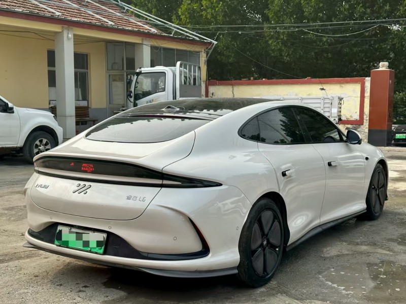 淄博24年智己L67