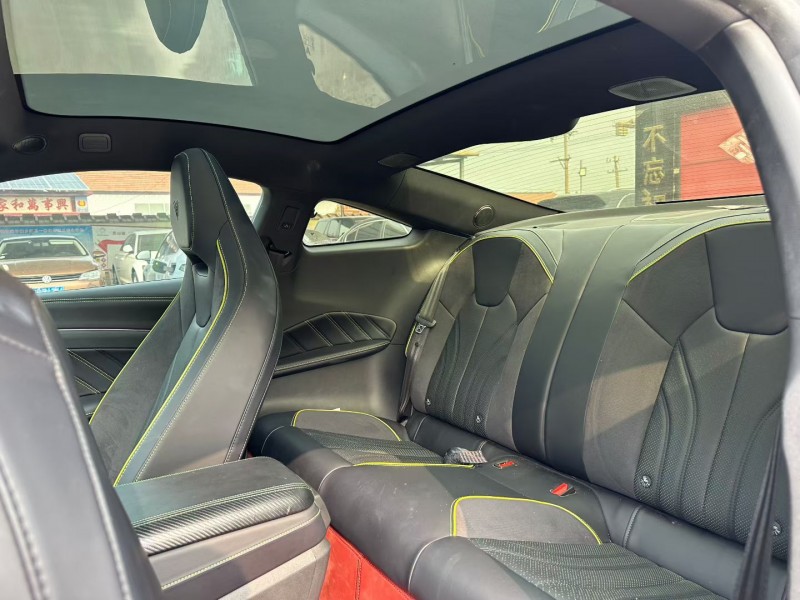 淄博23年哪吒GT5