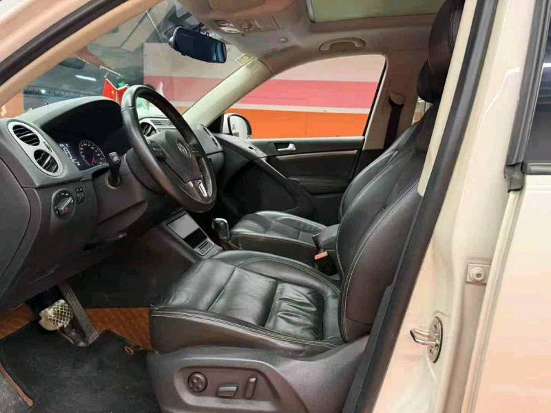 唐山17年大众途观6