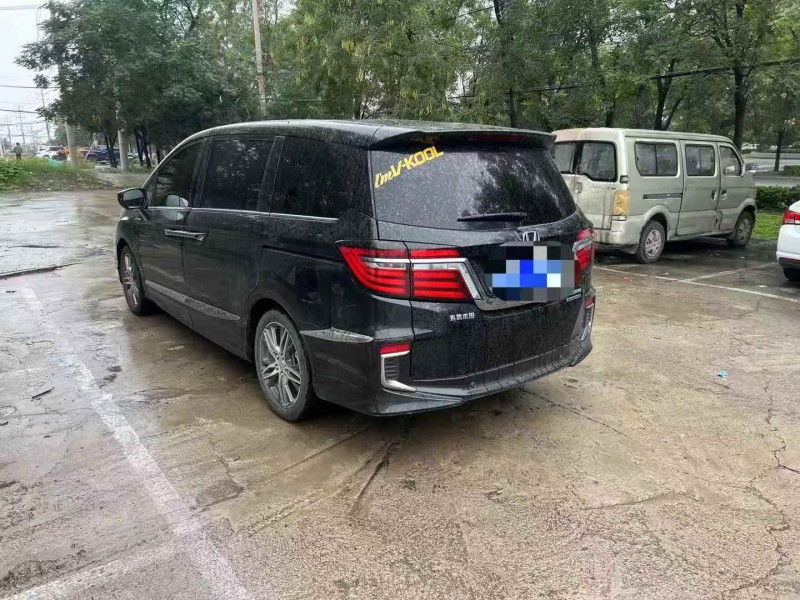 焦作21年本田艾力绅8