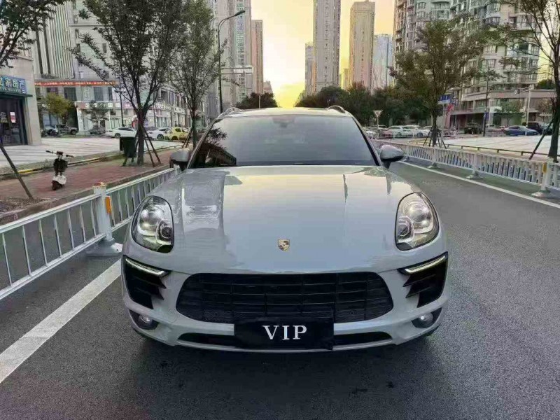 嘉兴18年保时捷Macan1