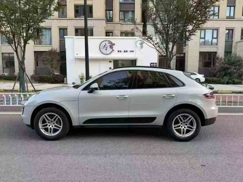 嘉兴18年保时捷Macan3