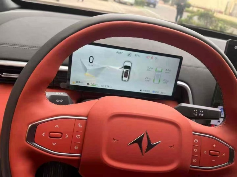 枣庄25年东风奕派5