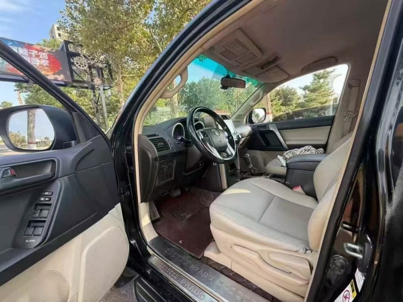 东营12年丰田普拉多4