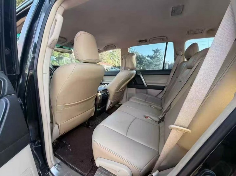 东营12年丰田普拉多6