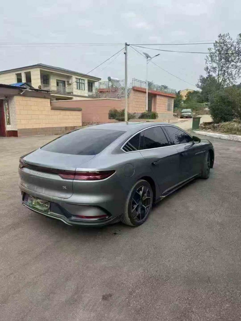 淮南22年比亚迪汉8