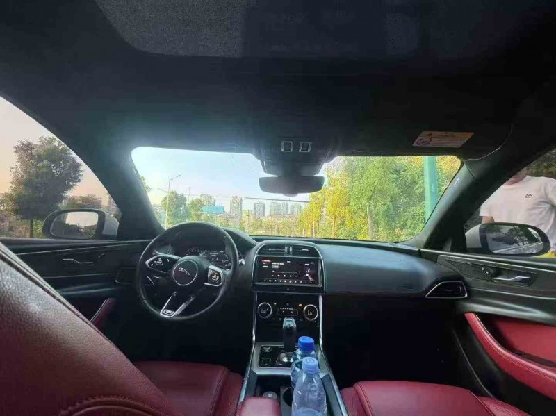 邵阳21年捷豹XEL4