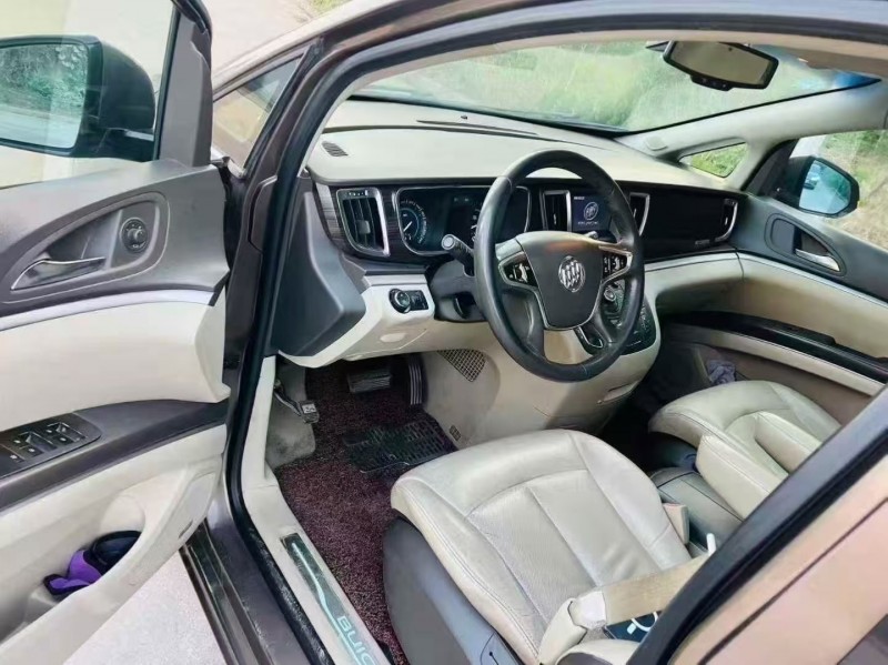 青岛12年别克GL84