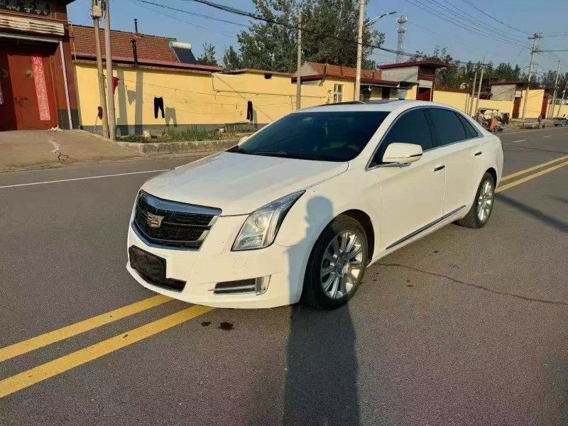 枣庄17年凯迪拉克XTS3