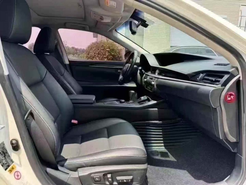 绍兴16年雷克萨斯ES4