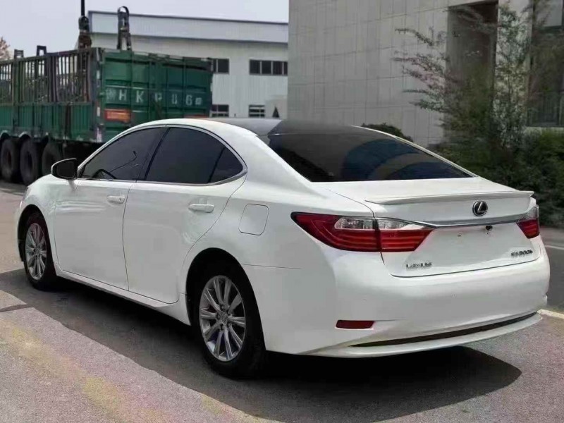 绍兴16年雷克萨斯ES9