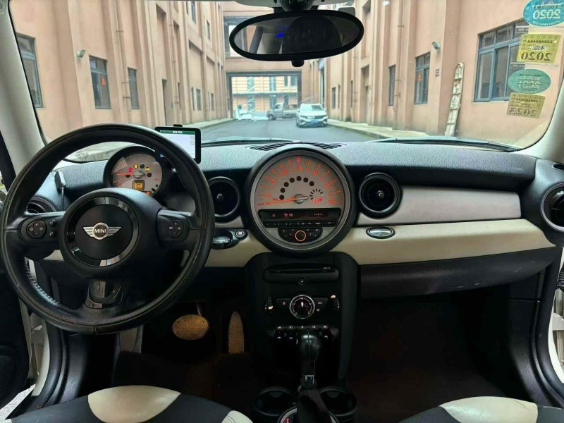 重庆12年MINICooper6
