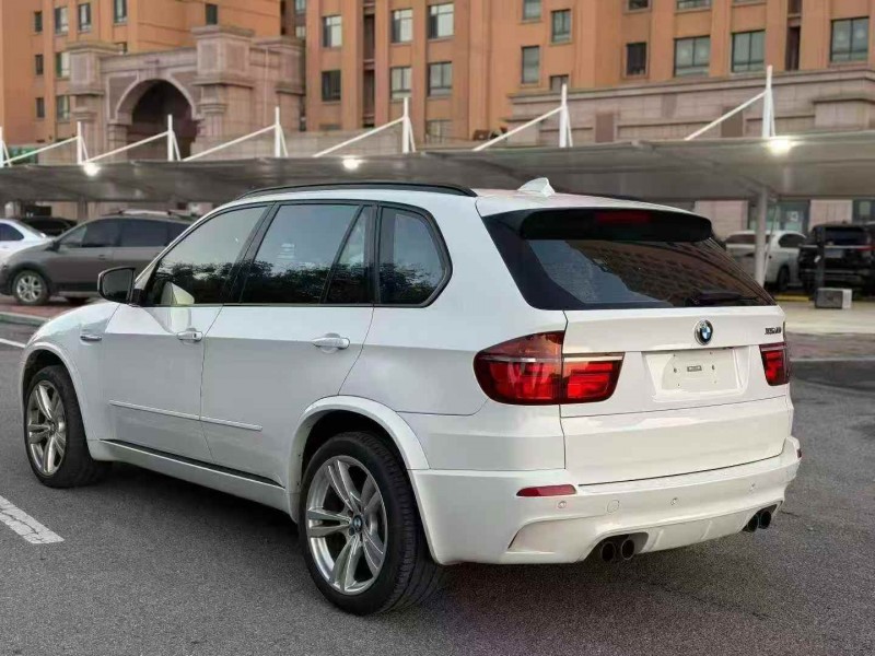 苏州13年宝马X5 M7