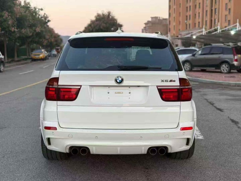 苏州13年宝马X5 M9