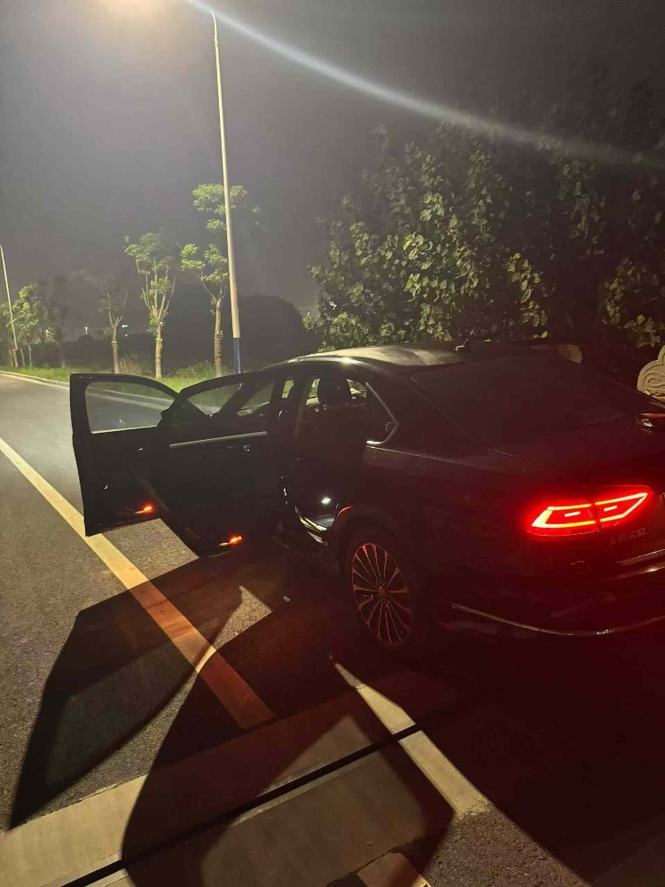 菏泽16年大众帕萨特3