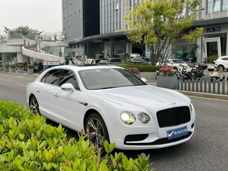 深圳17年宾利飞驰2