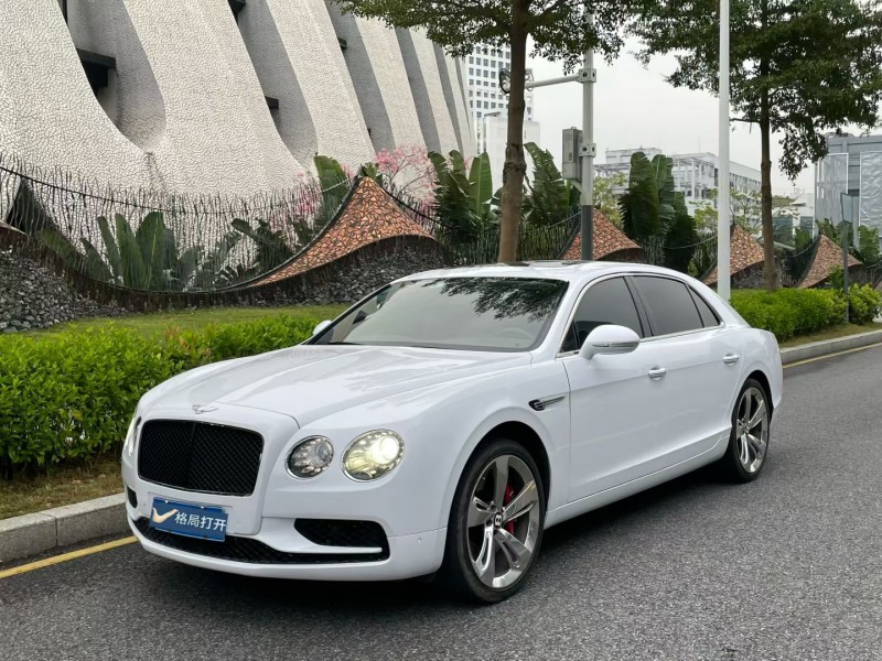 深圳17年宾利飞驰3