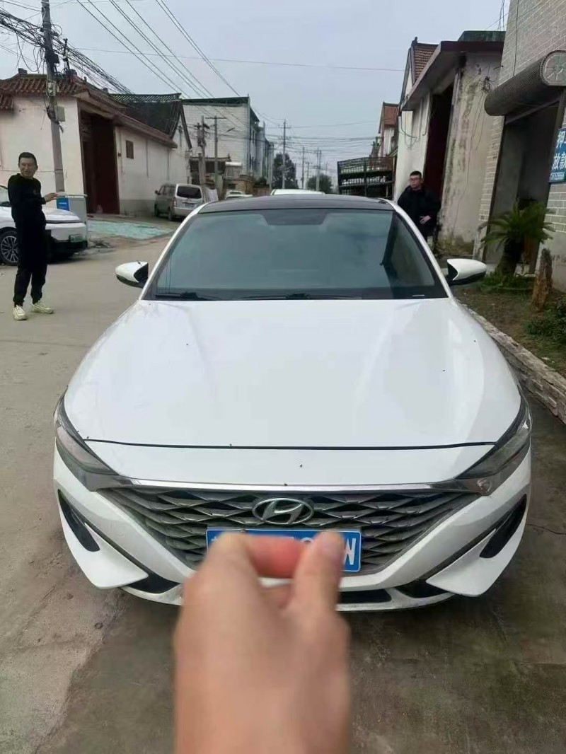 菏泽21年现代菲斯塔1