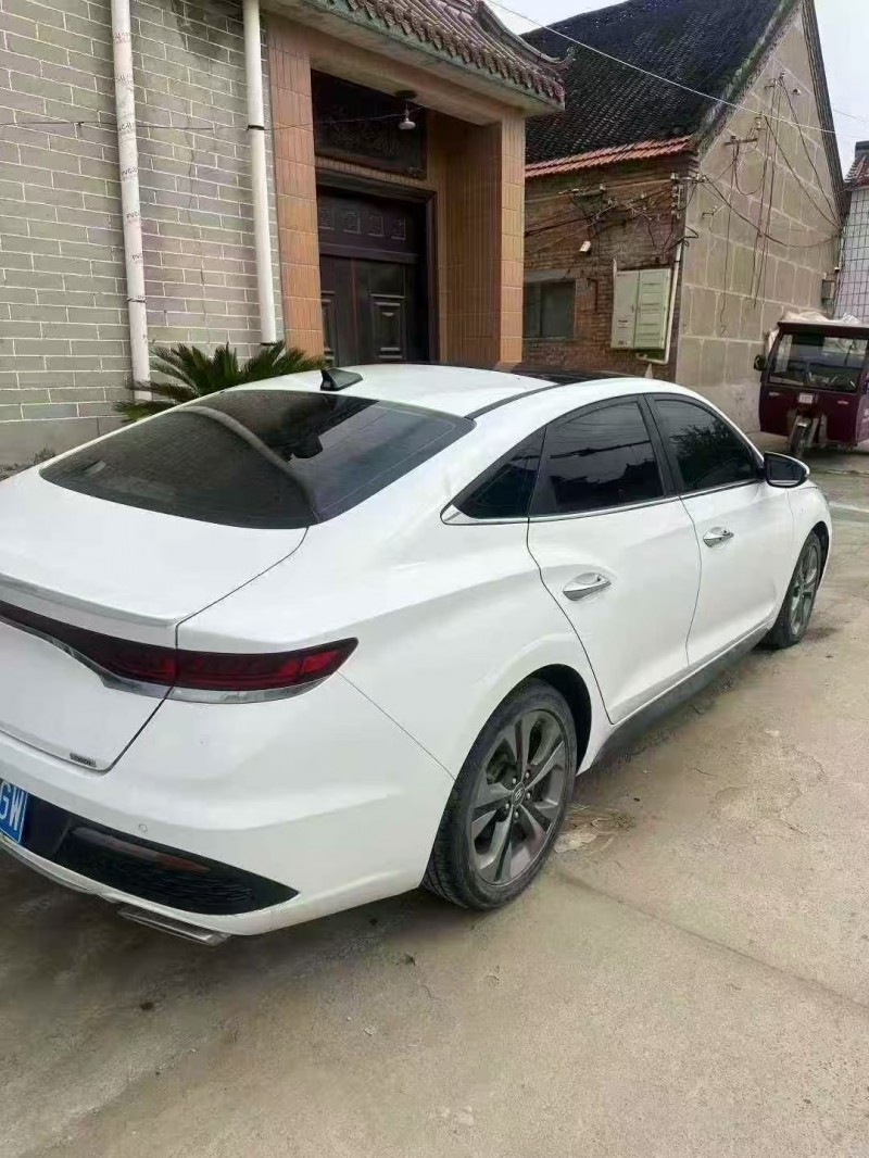 菏泽21年现代菲斯塔8