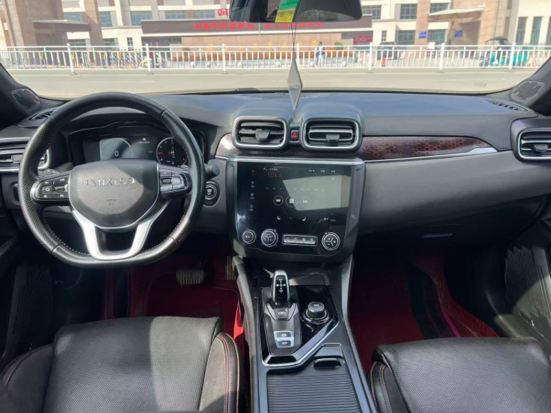 临夏19年领克035