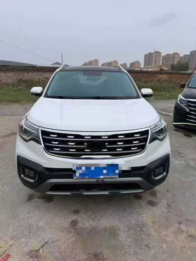 菏泽18年起亚智跑1