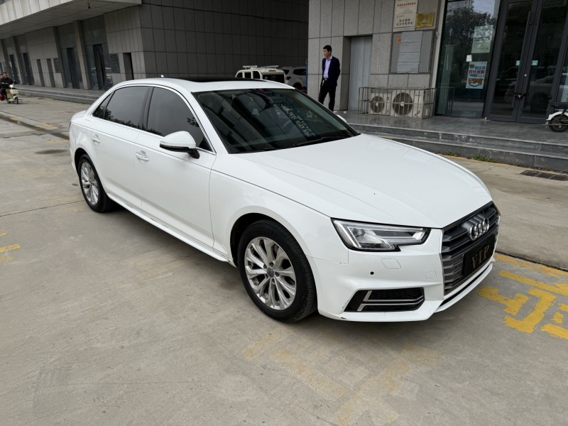 济宁19年奥迪A4L2
