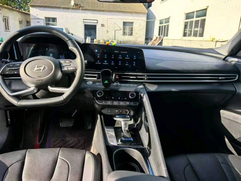 滨州25年现代伊兰特6