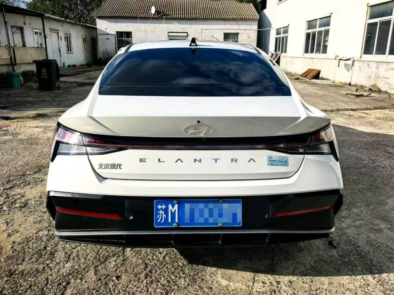 滨州25年现代伊兰特8