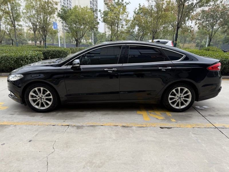 济宁18年福特蒙迪欧7