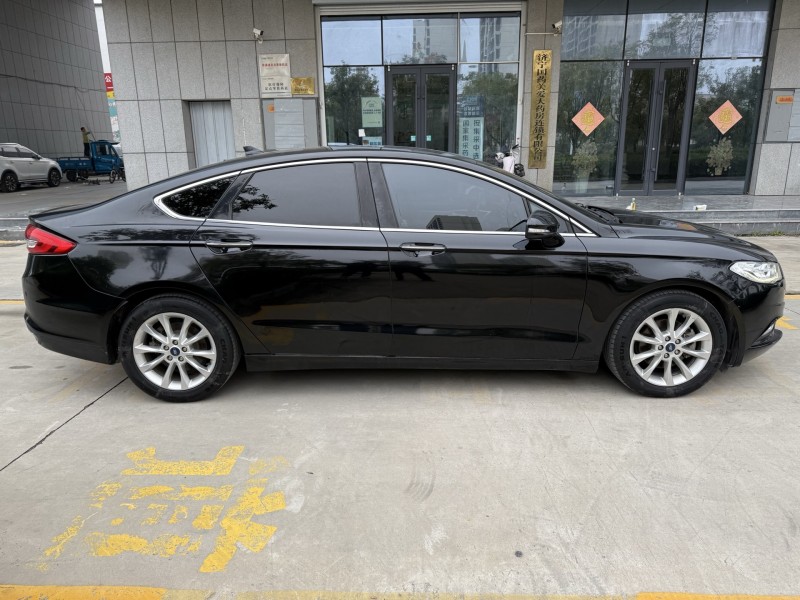 济宁18年福特蒙迪欧8