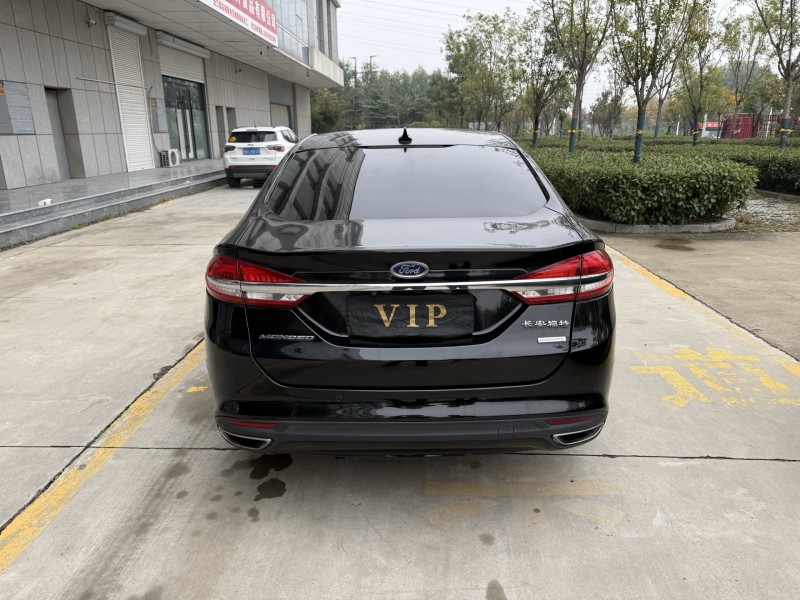 济宁18年福特蒙迪欧9