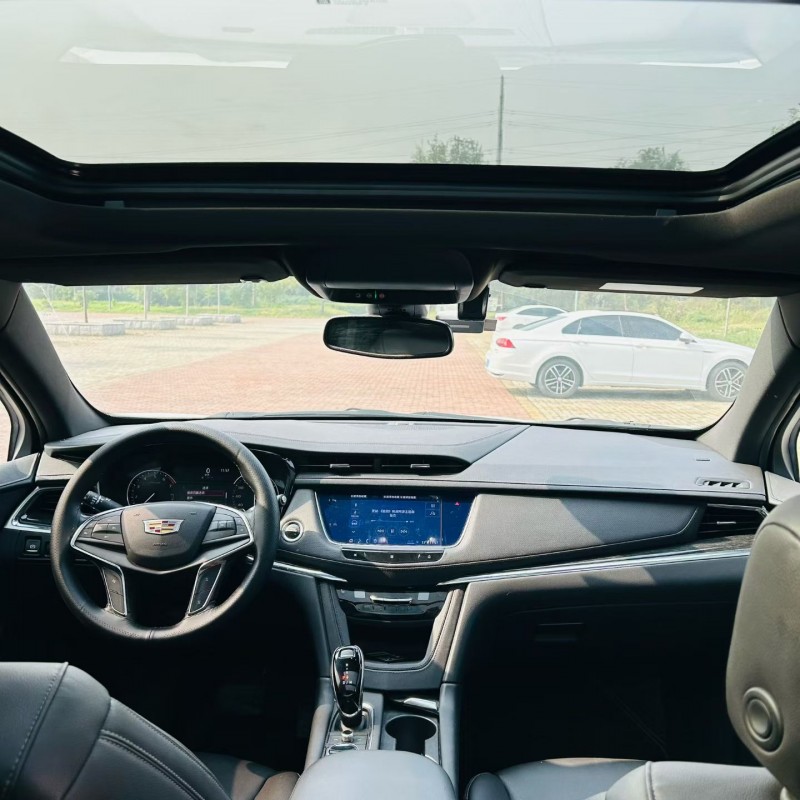 聊城20年凯迪拉克XT57