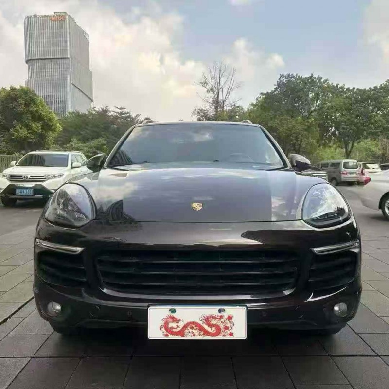 广州16年保时捷卡宴1