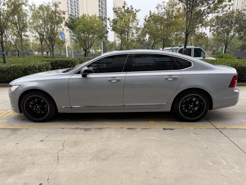 济宁19年沃尔沃S907