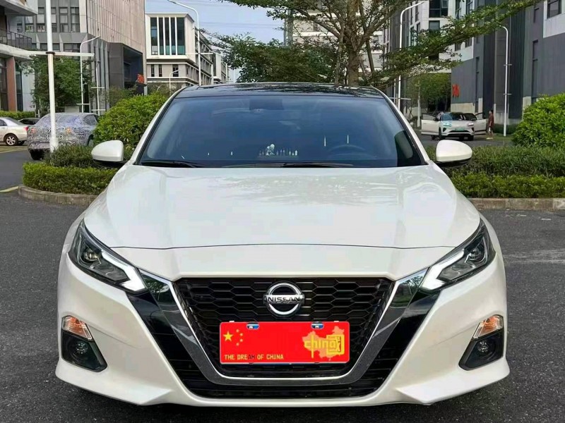 广州22年日产天籁1