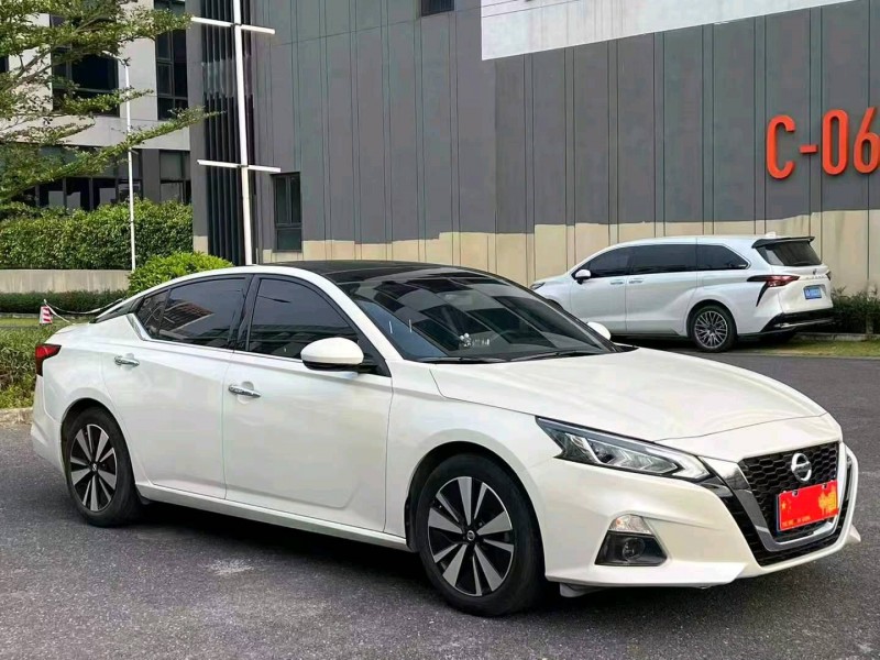 广州22年日产天籁3