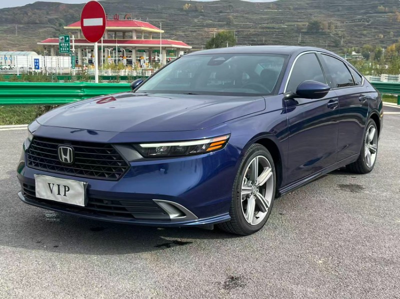 临夏23年本田雅阁3