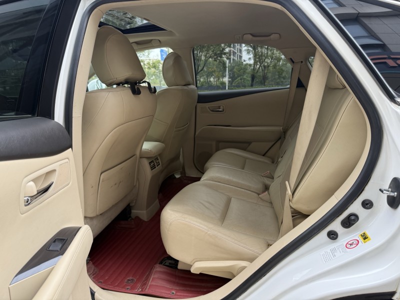 济宁15年雷克萨斯RX6