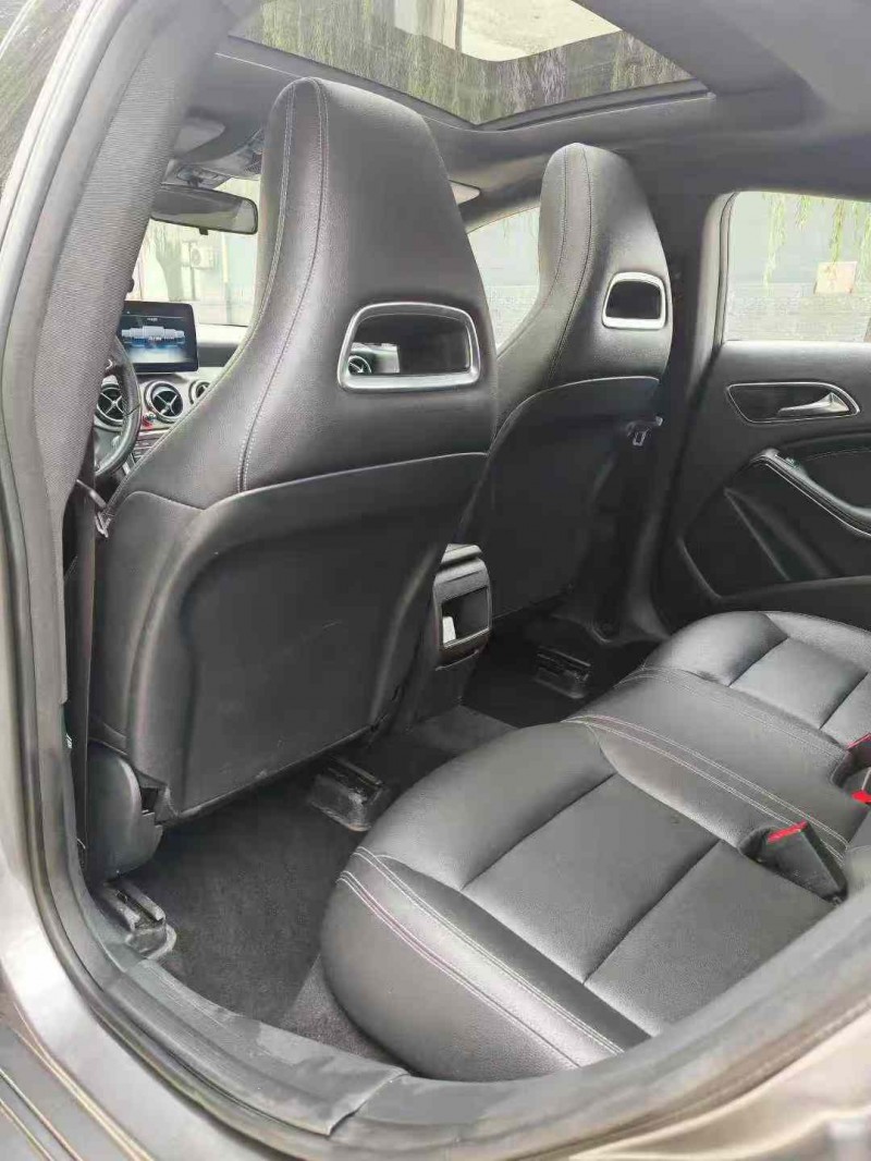 保定18年奔驰CLA5