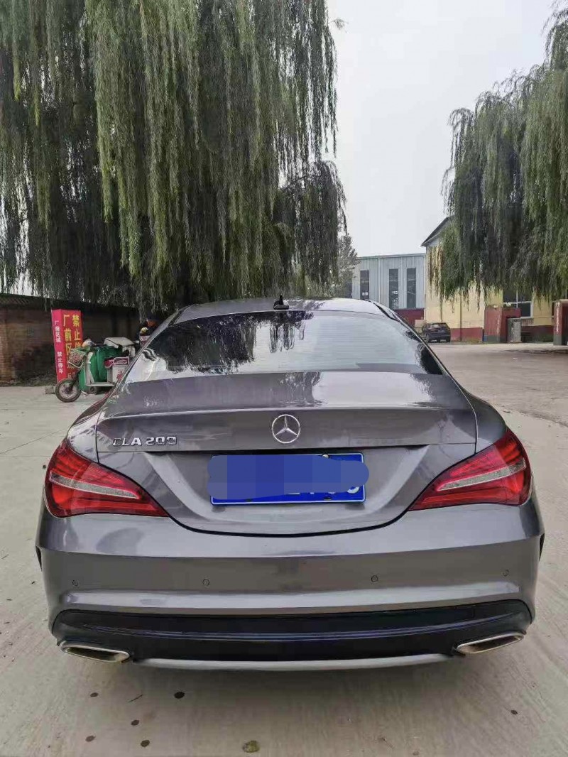 保定18年奔驰CLA9