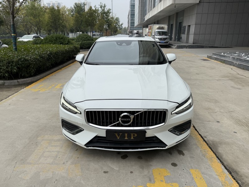 济宁21年沃尔沃S60L1