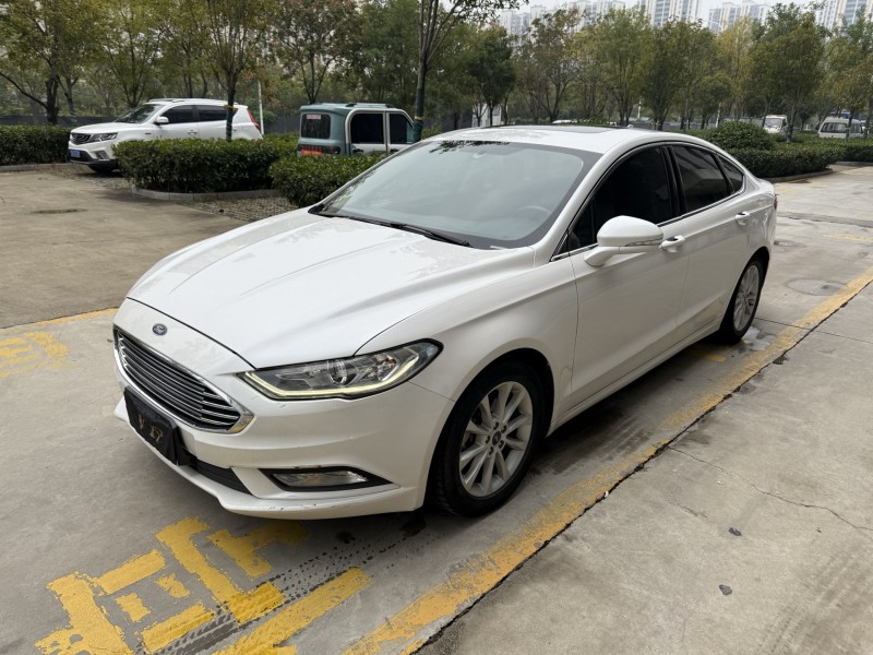 济宁18年福特蒙迪欧2